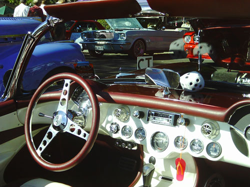 1966 Corvette dashboard